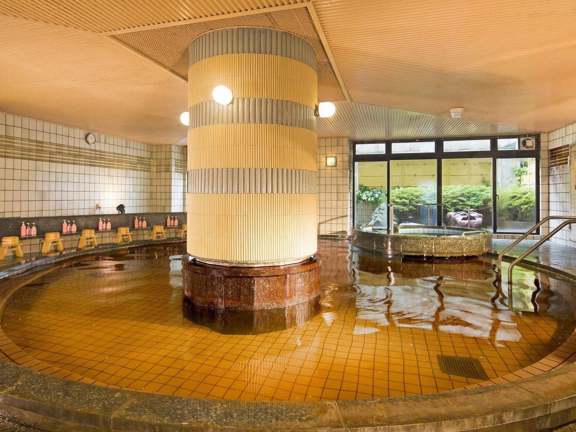 Kanazawa Hakuchoro Onsen