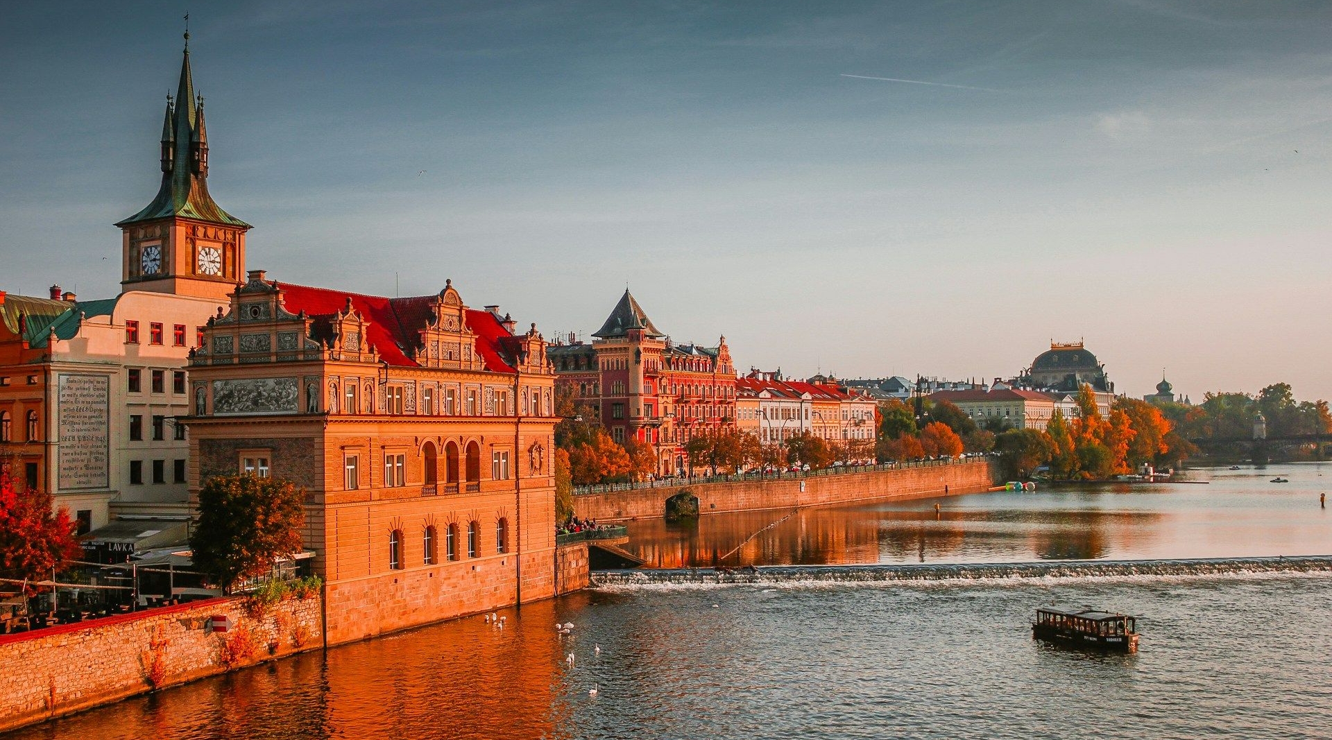 Prague_unsplash